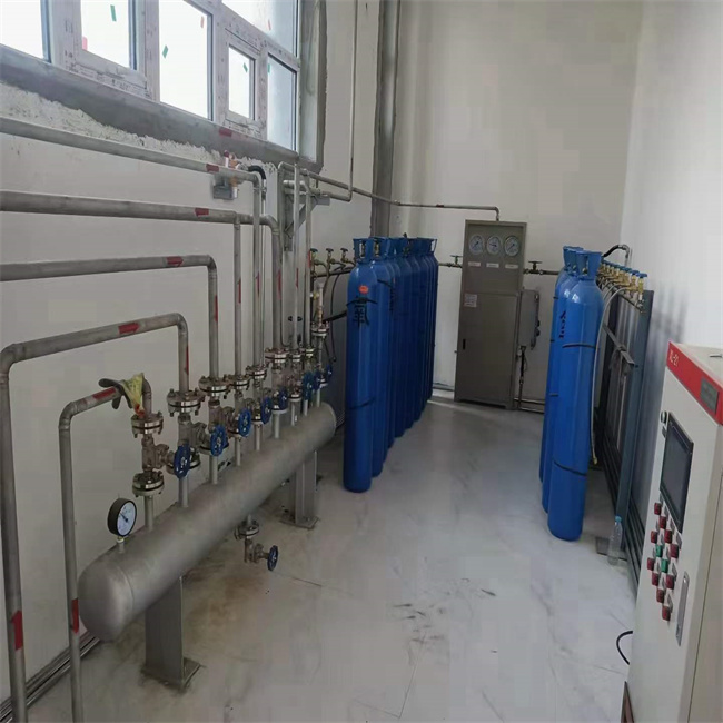 Industrial & Medical Oxygen Gas Cylinder Filling Station